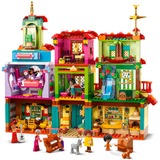LEGO 43245 Disney Classic Das magische Haus der Madrigals, Konstruktionsspielzeug 